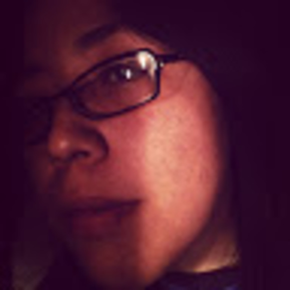 Meet your Posher, Brooke - Picture 1 of 1